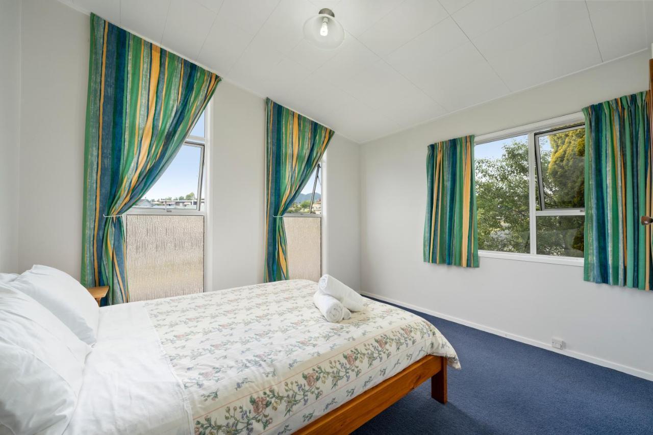 The Family Hub Villa Taupo Exterior photo